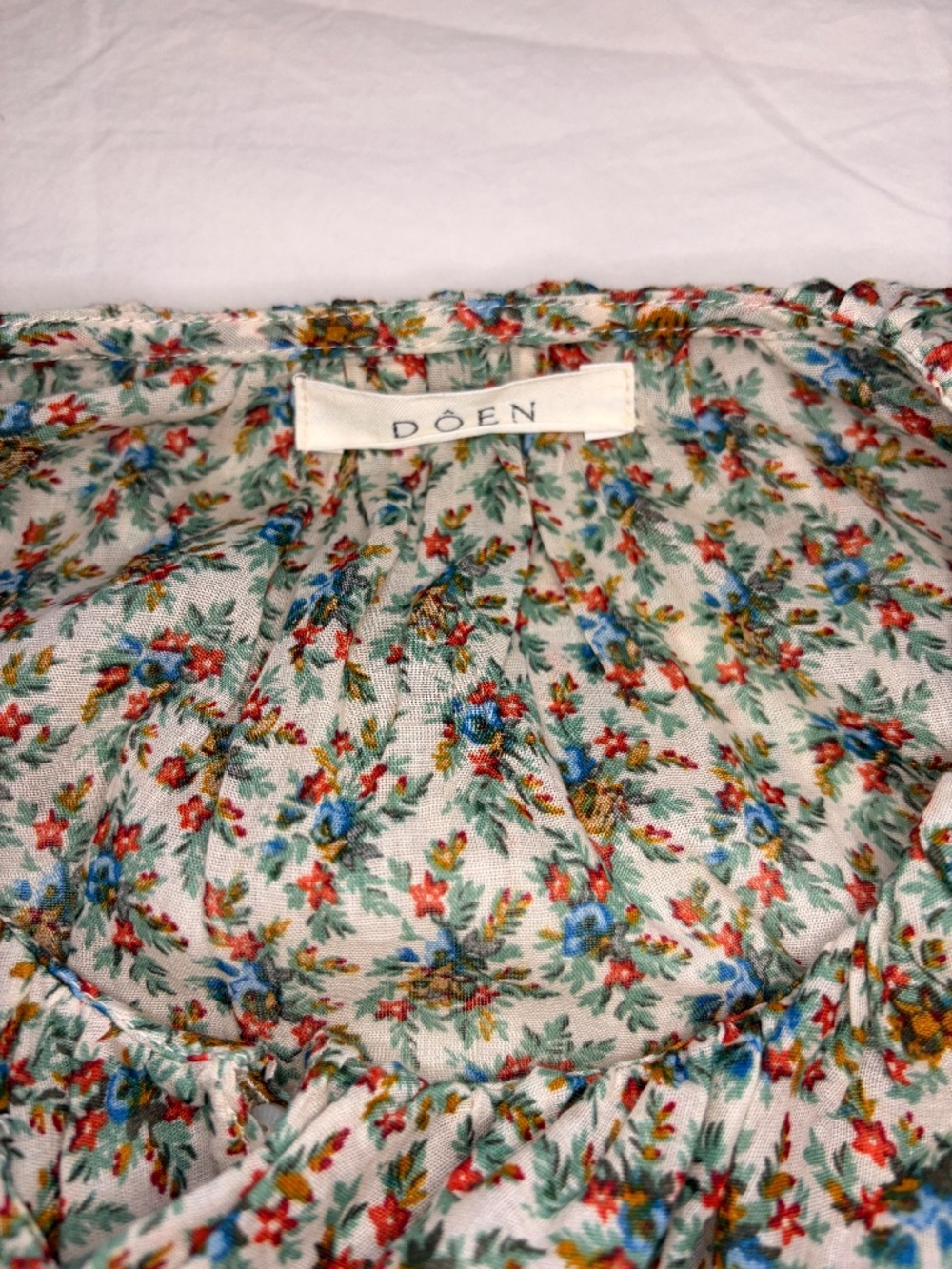 Doen Ruffle Blouse - Picture 3 of 5
